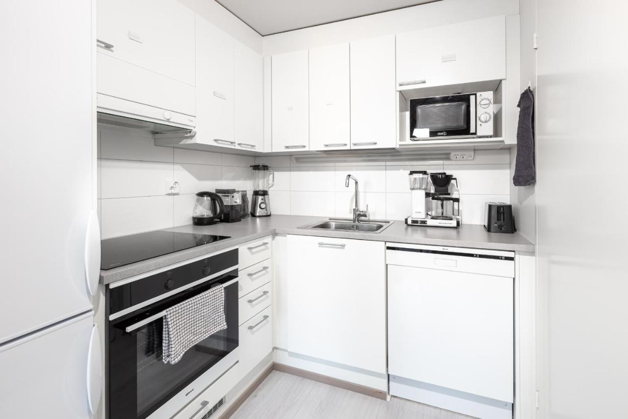 Valoisa Parvekkeellinen Kaksio, Oma Parkkipaikka Apartment Tampere Exterior foto