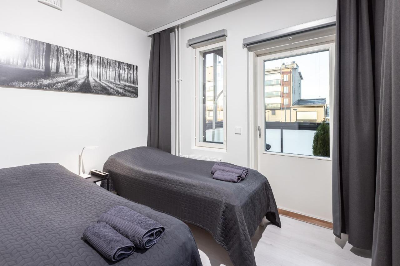 Valoisa Parvekkeellinen Kaksio, Oma Parkkipaikka Apartment Tampere Exterior foto